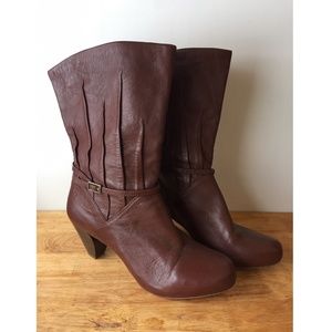 Frye Lisa Brown Leather Pleated Mid-Rise Boot 9.5